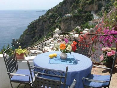 Enjoy this newly renovated Positano apartment