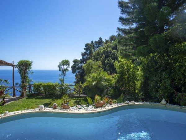 Positano 3 Bedroom Luxury Vacation Home with Private Pool
