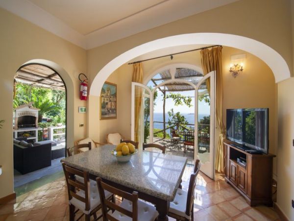 Positano 3 Bedroom Luxury Vacation Home with Private Pool