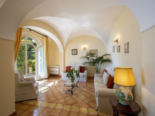 Positano 3 Bedroom Luxury Vacation Home with Private Pool