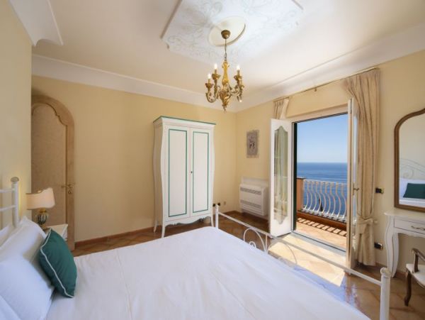 Positano 3 Bedroom Luxury Vacation Home with Private Pool