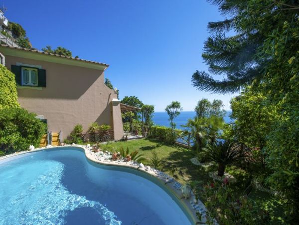 Positano 3 Bedroom Luxury Vacation Home with Private Pool