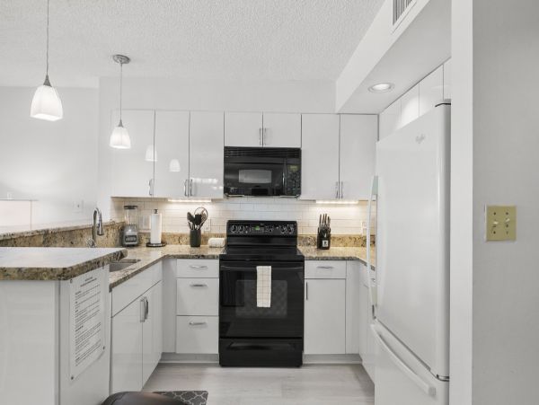 Beachfront Condo with Gulf Views & Direct Sand Access on Anna Maria Island