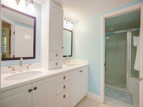Sanibel Beachfront 3 Bedroom Condo with Views