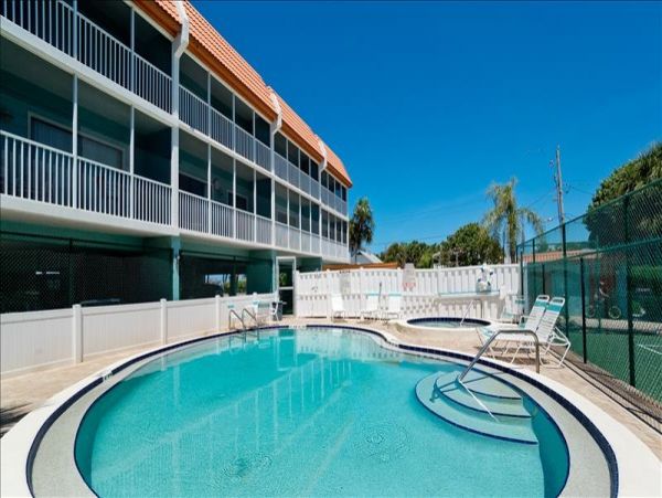 Two Bedroom Bradenton Beach Condo Gulf-Front