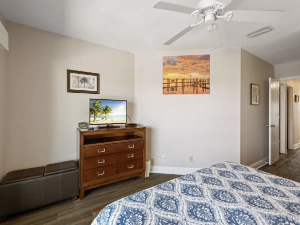 Two Bedroom Bradenton Beach Condo Gulf-Front