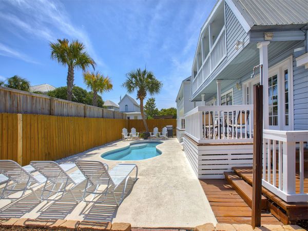 Luxury Five Bedroom Destin Vacation Home Sleeps 15 Guests