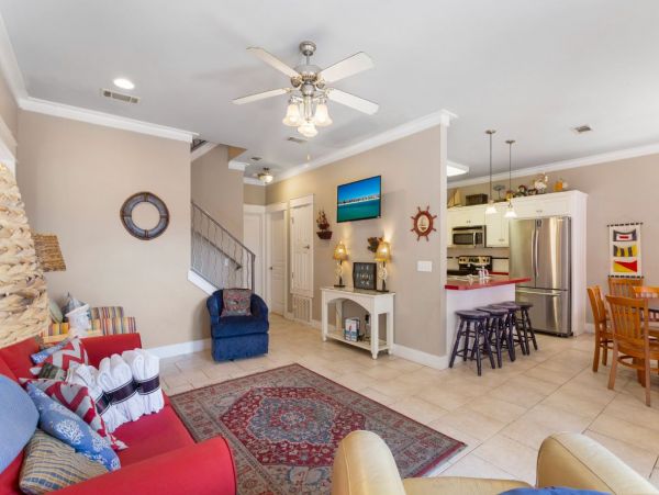 Miramar Rental 6 Bedrooms 110 Yards to Beach - Great Rates