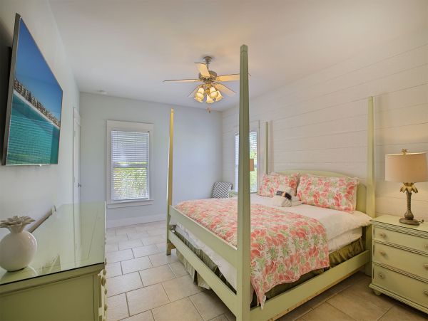 Luxury Miramar Beach Vacation Home  6-Bedroom Rental Private Pool & Tiki Bar