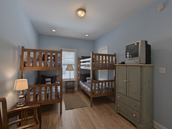 Destin Pool Home Two Living Rooms & Two Kitchens Sleeps 16