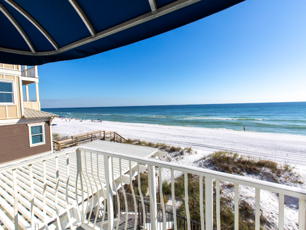 Posh Beach Front Luxury Rental with Sleep 20 What a Rental