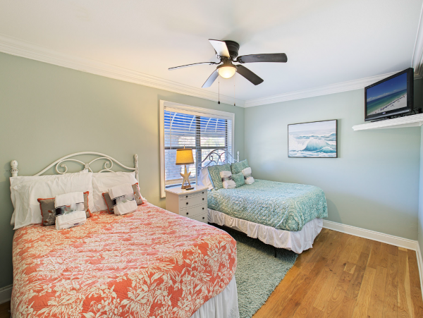 Posh Beach Front Luxury Rental with Sleep 20 What a Rental