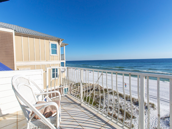 Posh Beach Front Luxury Rental with Sleep 20 What a Rental