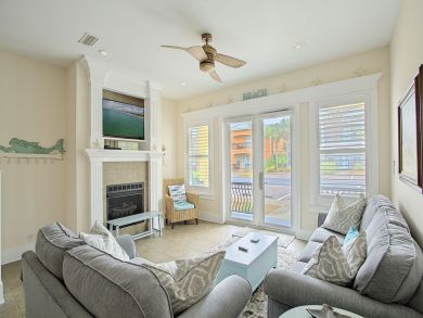 MIRAMAR BEACH 3 BEDROOM TOWNHOME