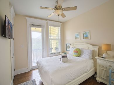 MIRAMAR BEACH 3 BEDROOM TOWNHOME