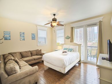 MIRAMAR BEACH 3 BEDROOM TOWNHOME