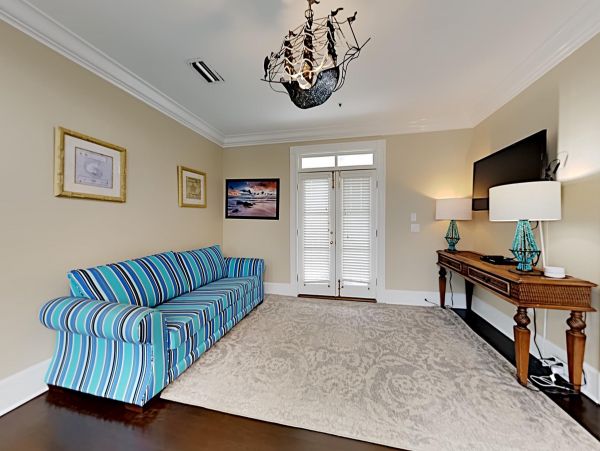 Destin Luxury Vacation Home 6 Bedrooms Sleeps 16