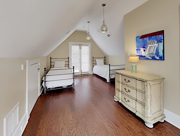 Destin Luxury Vacation Home 6 Bedrooms Sleeps 16