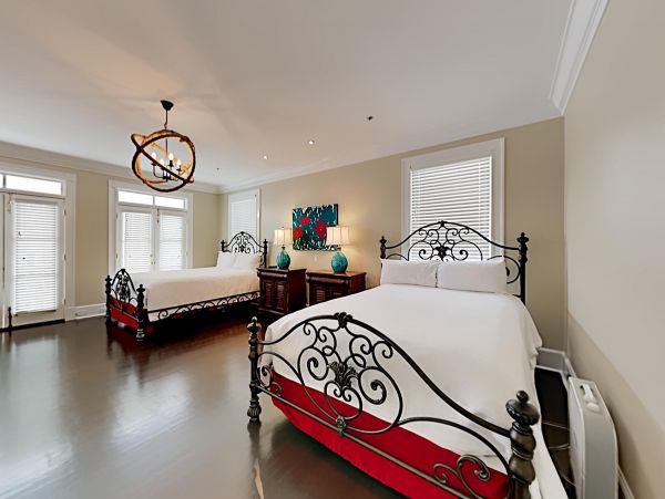 Destin Luxury Vacation Home 6 Bedrooms Sleeps 16