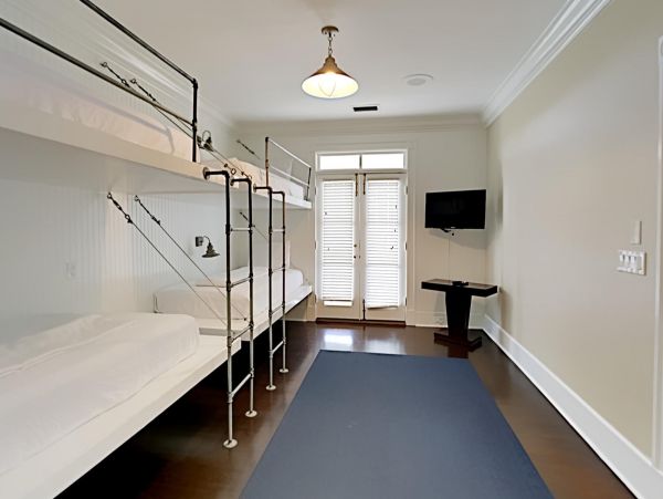 Destin Luxury Vacation Home 6 Bedrooms Sleeps 16