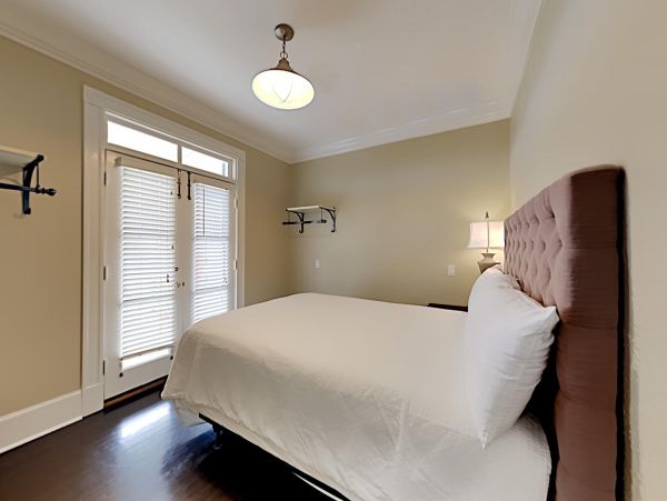 Destin Luxury Vacation Home 6 Bedrooms Sleeps 16