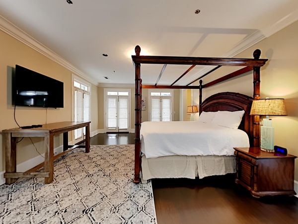 Destin Luxury Vacation Home 6 Bedrooms Sleeps 16