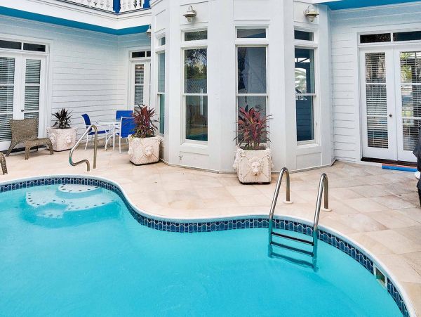 Destin Luxury Vacation Home 6 Bedrooms Sleeps 16