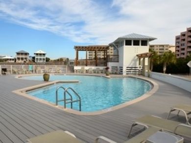 Community pool