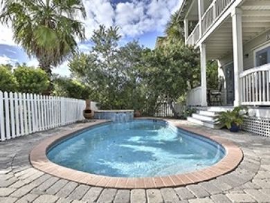 Private pool