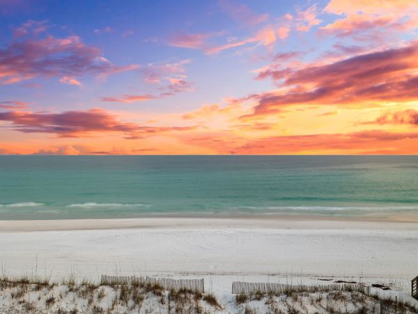 Destin Beachfront Luxury Vacation Home - Sleeps 12 Guests
