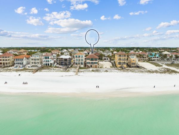 Destin Beachfront Luxury Vacation Home - Sleeps 12 Guests