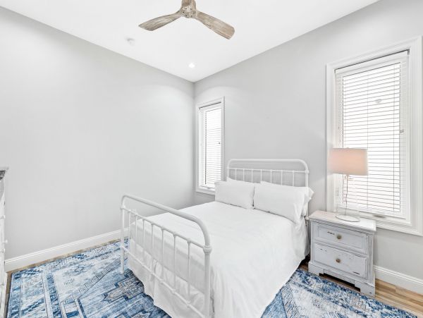 Destin Beachfront Luxury Vacation Home - Sleeps 12 Guests