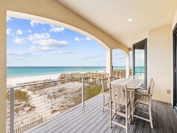 Destin Beachfront Luxury Vacation Home - Sleeps 12 Guests