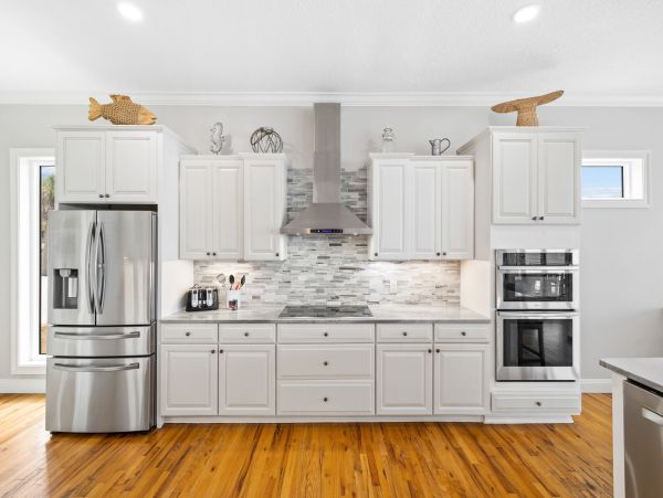 Destin Beachfront Luxury Vacation Home - Sleeps 12 Guests