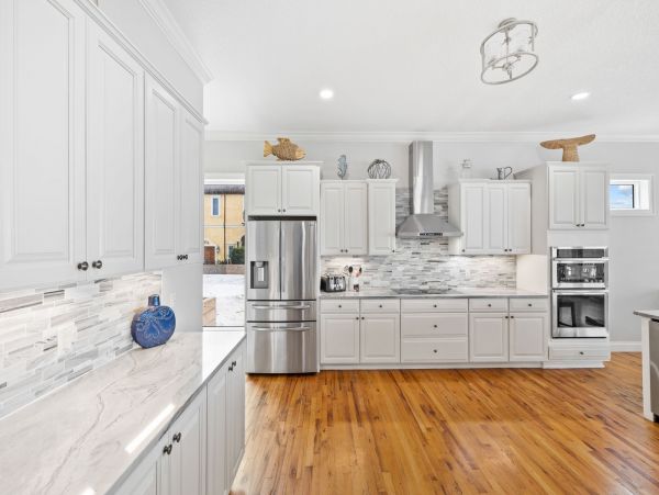 Destin Beachfront Luxury Vacation Home - Sleeps 12 Guests