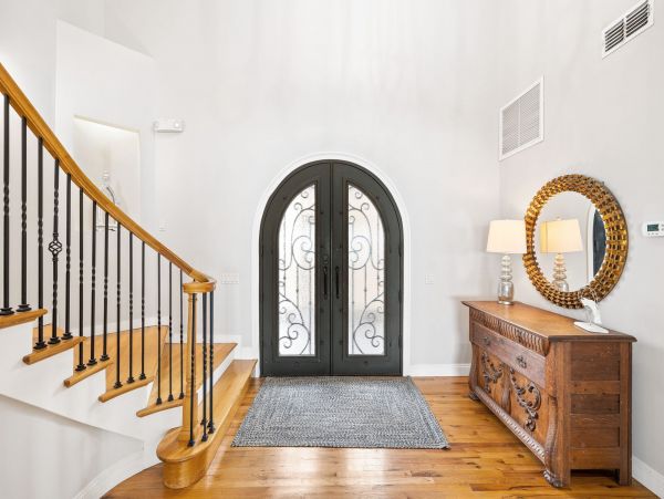 Destin Beachfront Luxury Vacation Home - Sleeps 12 Guests