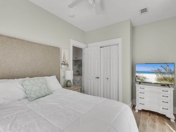Luxurious Beach Vacation Home in Crystal Beach - Perfect for Families