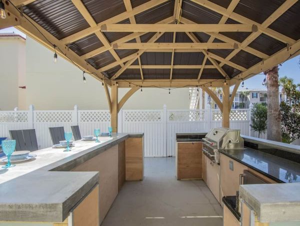 Luxurious Beach Vacation Home in Crystal Beach - Perfect for Families
