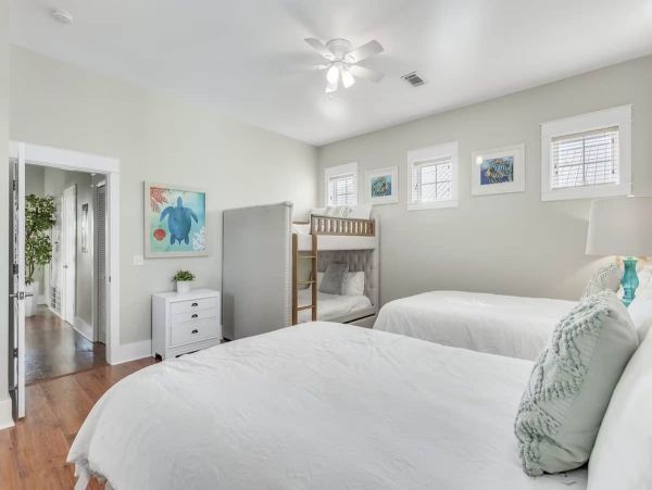 Luxurious Beach Vacation Home in Crystal Beach - Perfect for Families