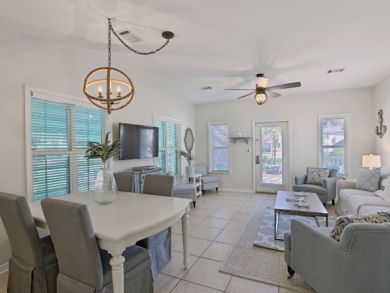 Upscale Miramar Beach 2 Bedroom Vacation Rental Beach 2 Min!