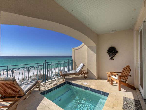 Luxury Beachfront Vacation Home on Frangista Beach