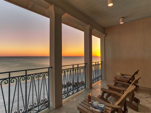 Luxury Beachfront Vacation Home on Frangista Beach