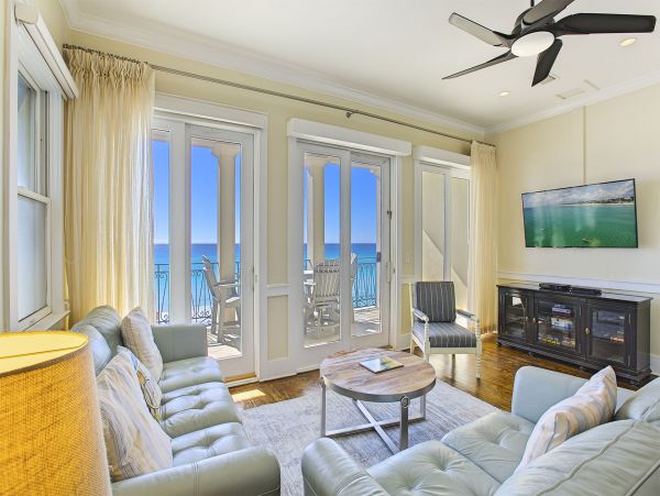 Luxury Beachfront Vacation Home on Frangista Beach