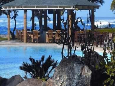 Pool bar