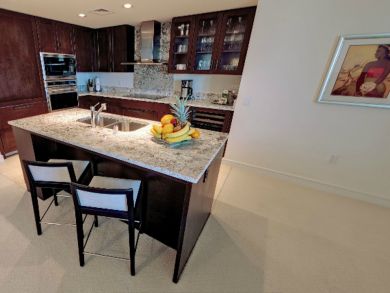 Fully equipped kitchen