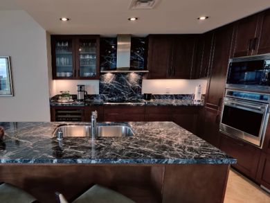 Fully equipped kitchen