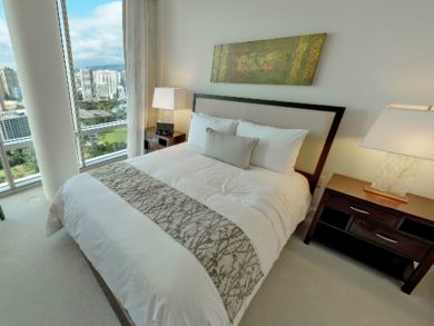 Bedroom 3 with queen bed