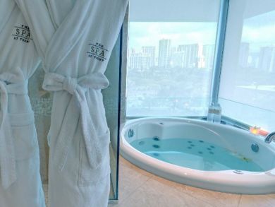 Luxuriating spa
