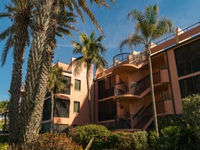 Bayfront Two Bedroom Plus Den Condo on Anna Maria Island