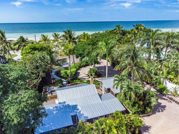 Gulf Front Captiva Vacation Rental Cottage - Private Hot Tub & Gulf Views